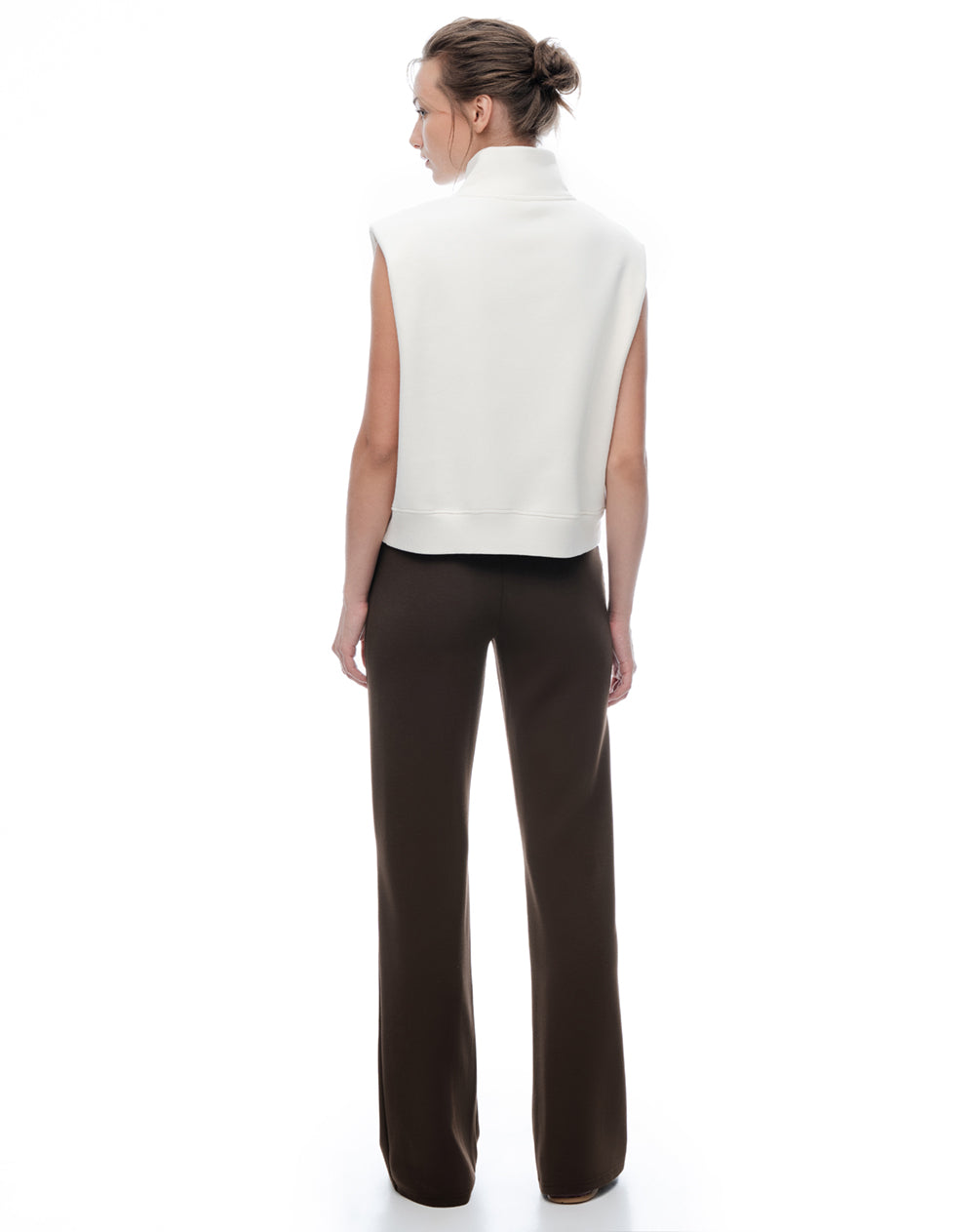 Pantalón tiro medio bota campana chocolate mujer