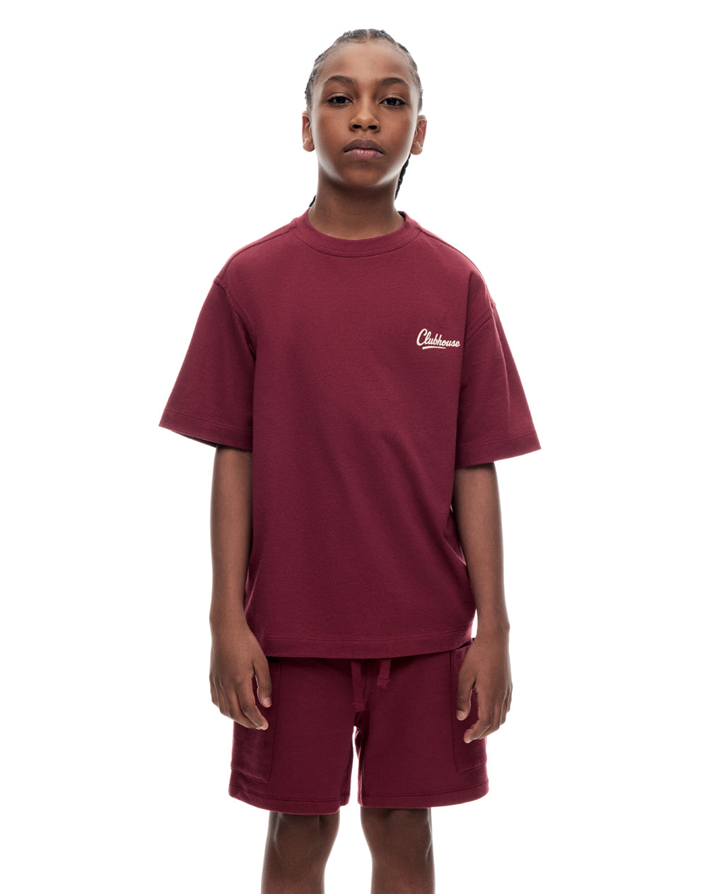 Conjunto pantalon corto camiseta vinotinto niño