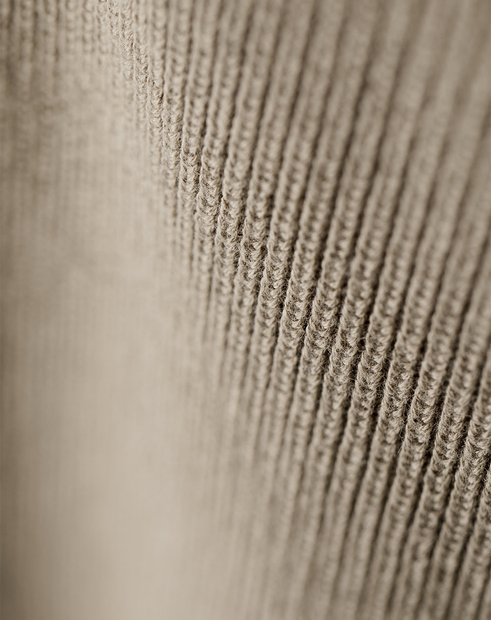 Buzo regular tejido de punto algodón café hombre