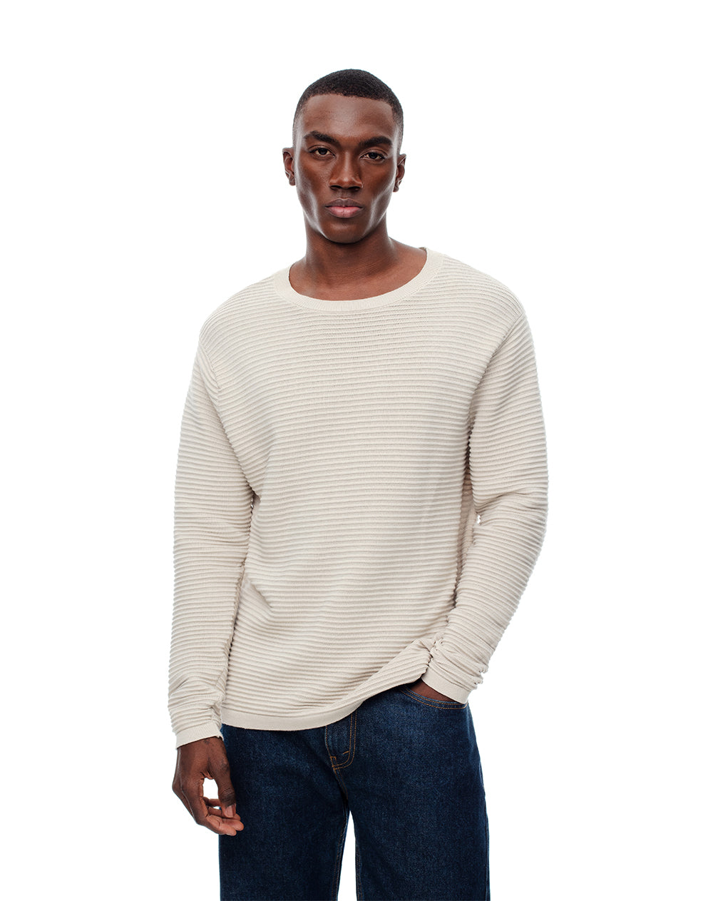 Buzo Regular Fit Arena Comodidad y Estilo Clásico