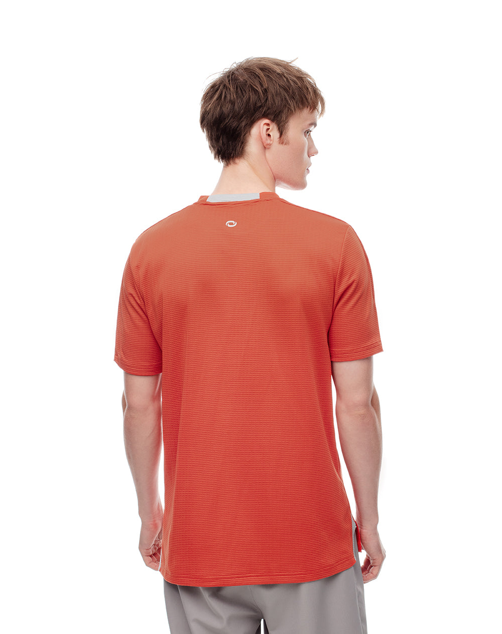 Camiseta slim fit manga corta naranja