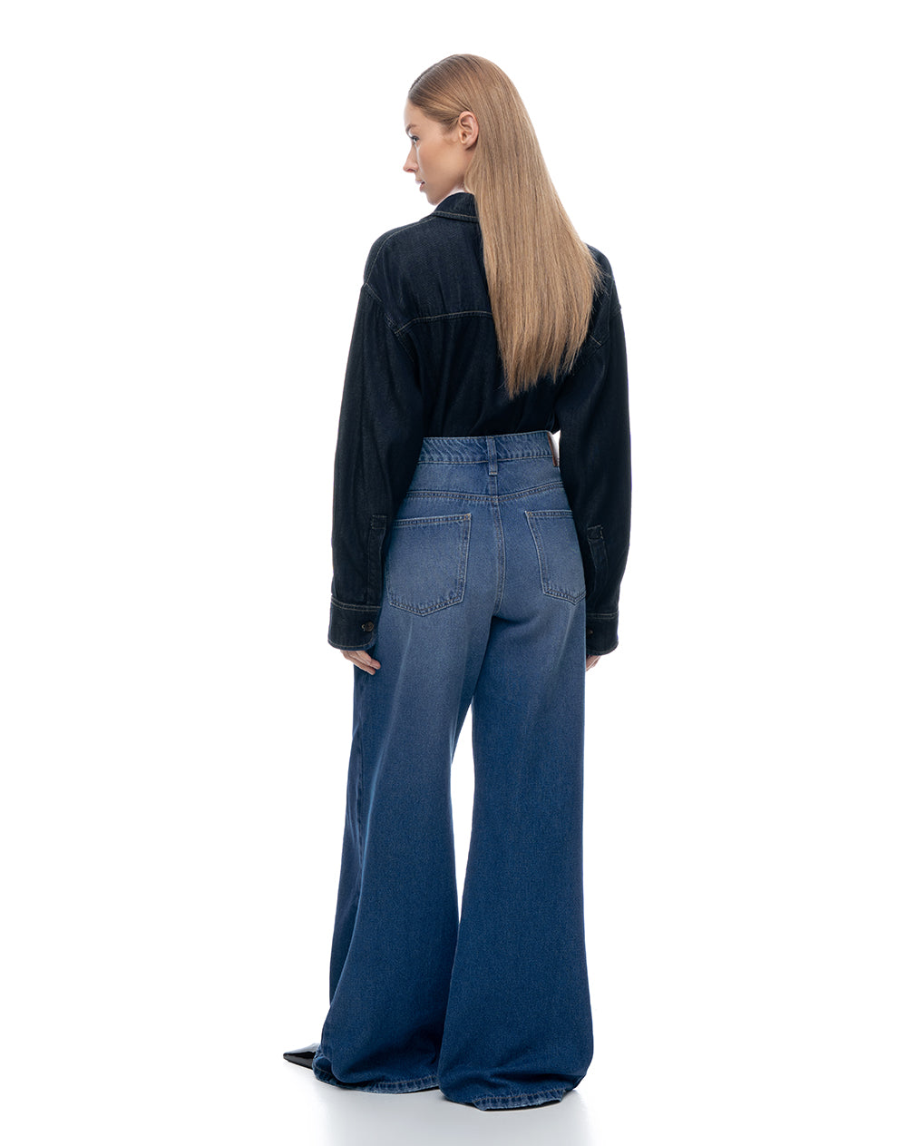 Jean wide leg tiro medio índigo oscuro mujer