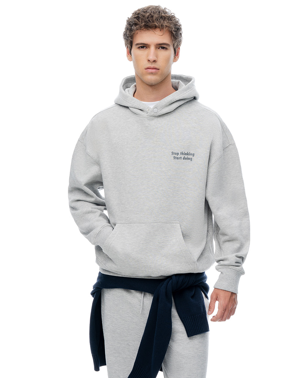 Buzo loose gris hombre