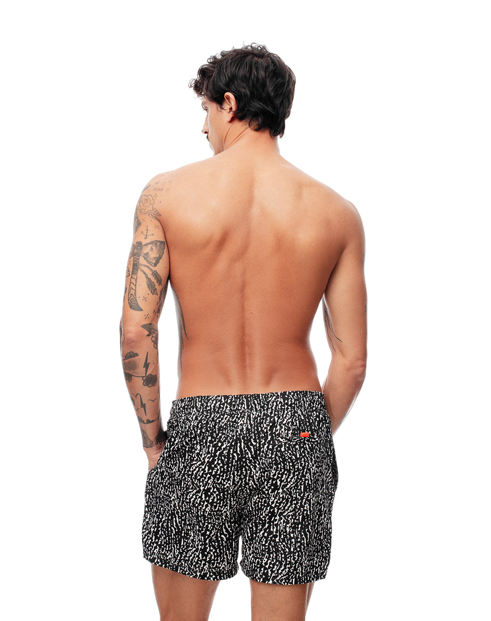 Pantaloneta de baño negra estampada hombre