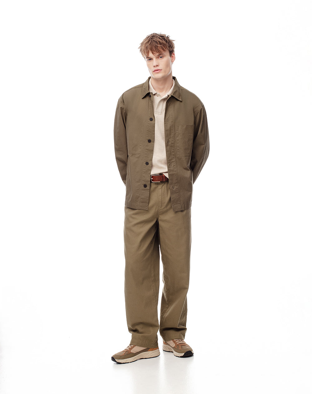 Pantalón recto liviano habano hombre