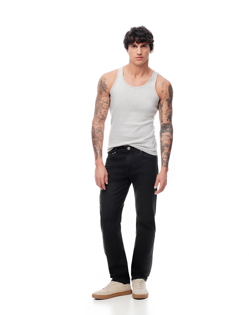 Jean straight 98% algodón negro hombre