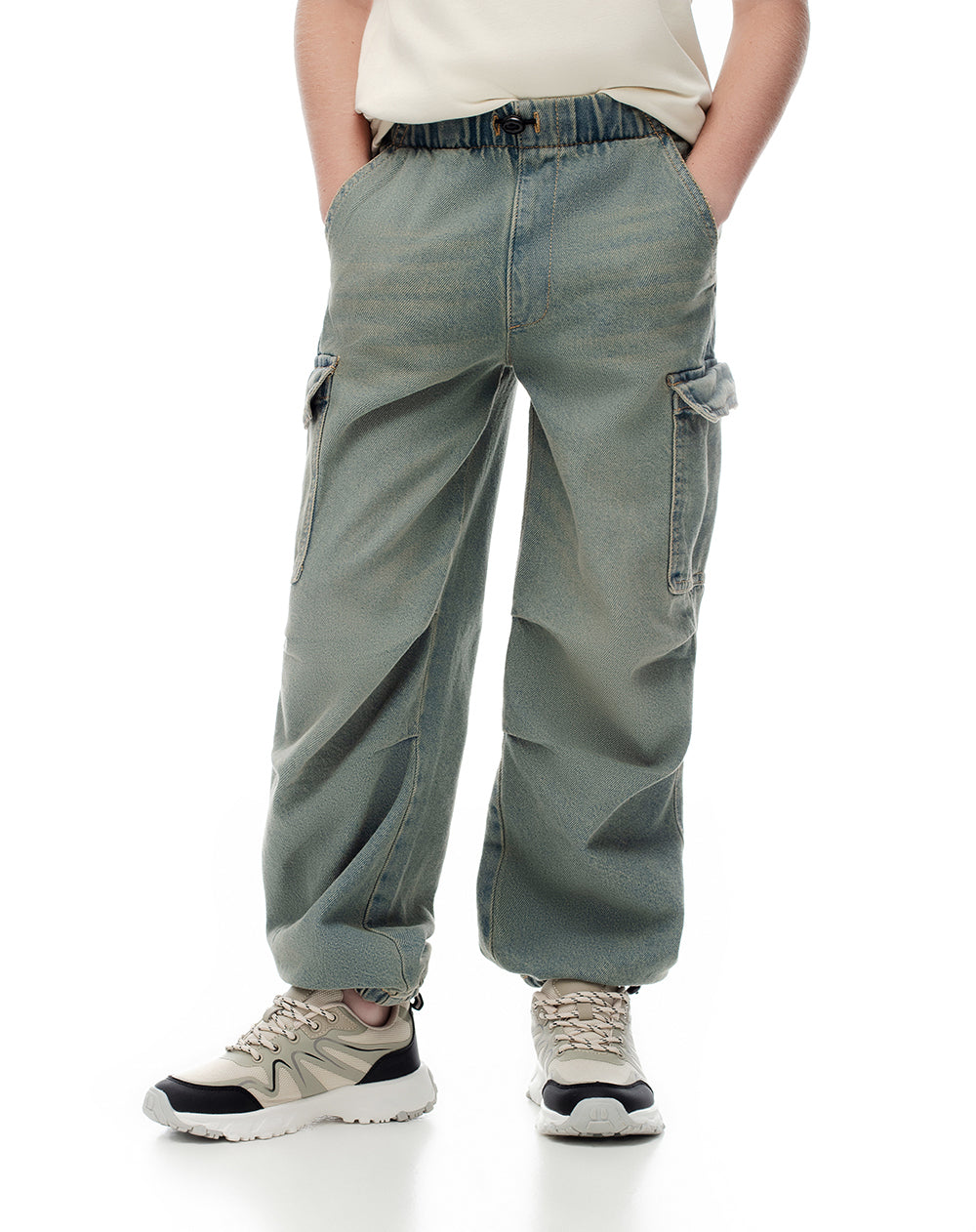 Jean tipo jogger cargo índigo medio niño