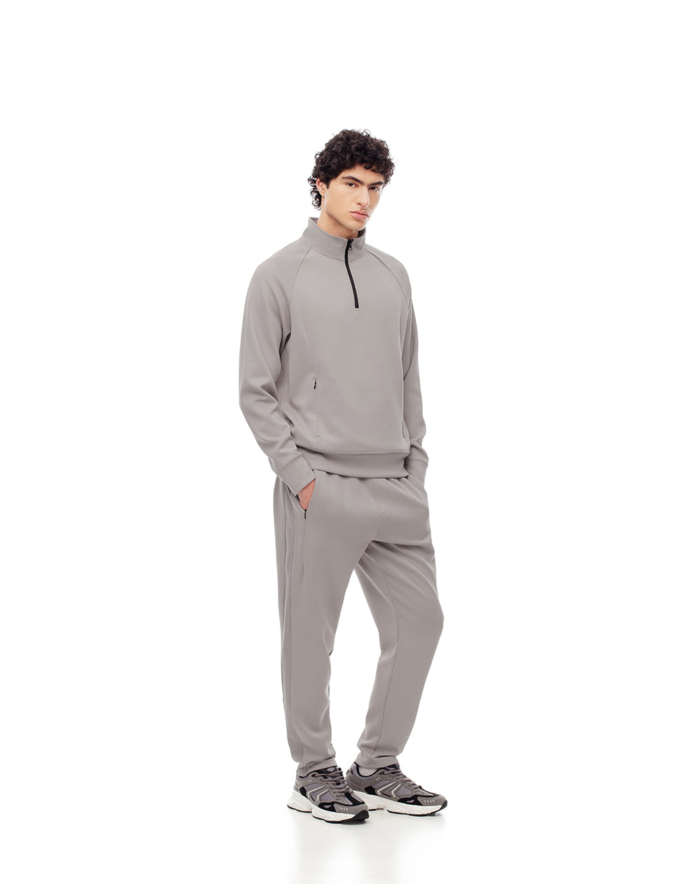 Jogger relaxed fit tiro medio taupe