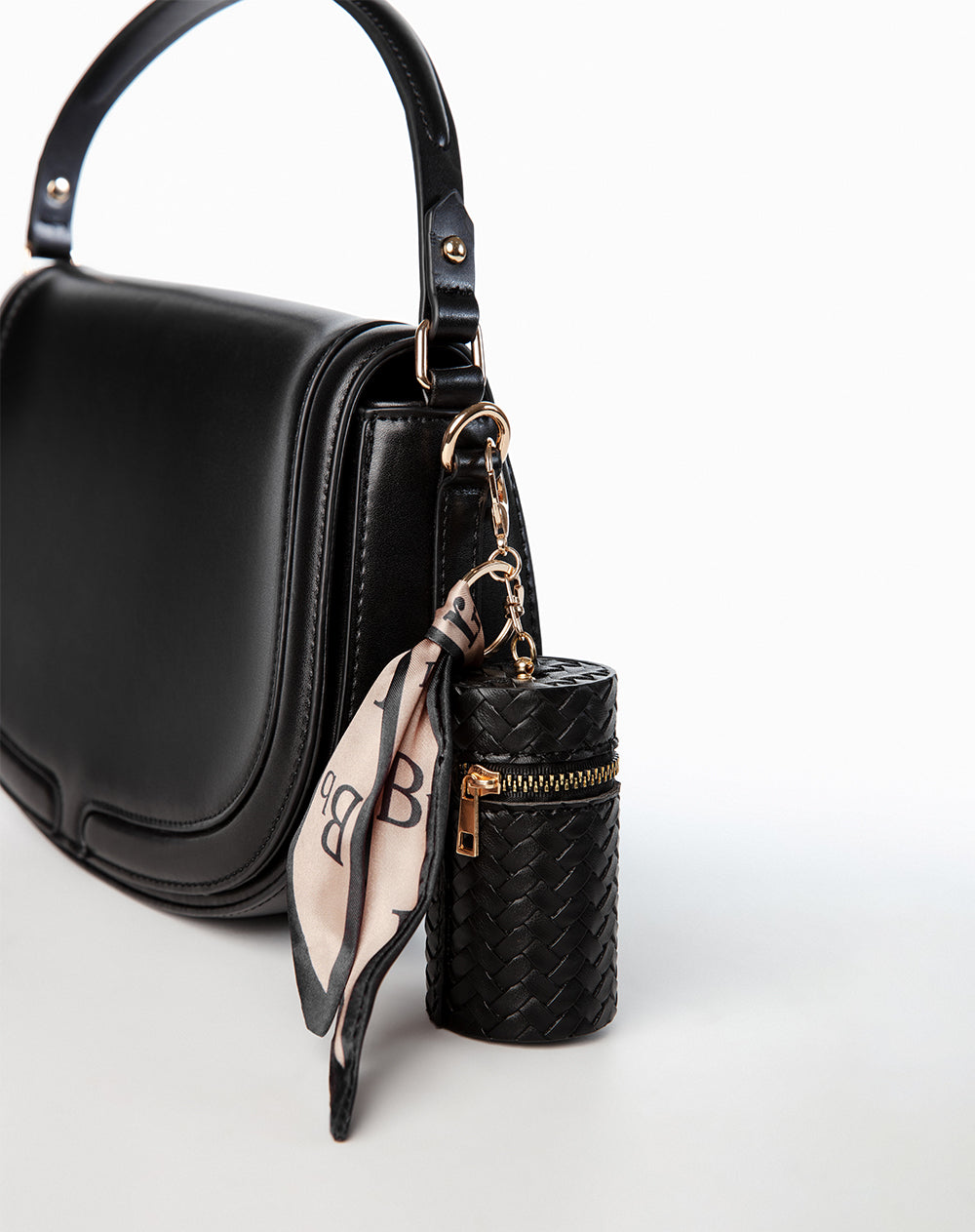 Charm monedero negro