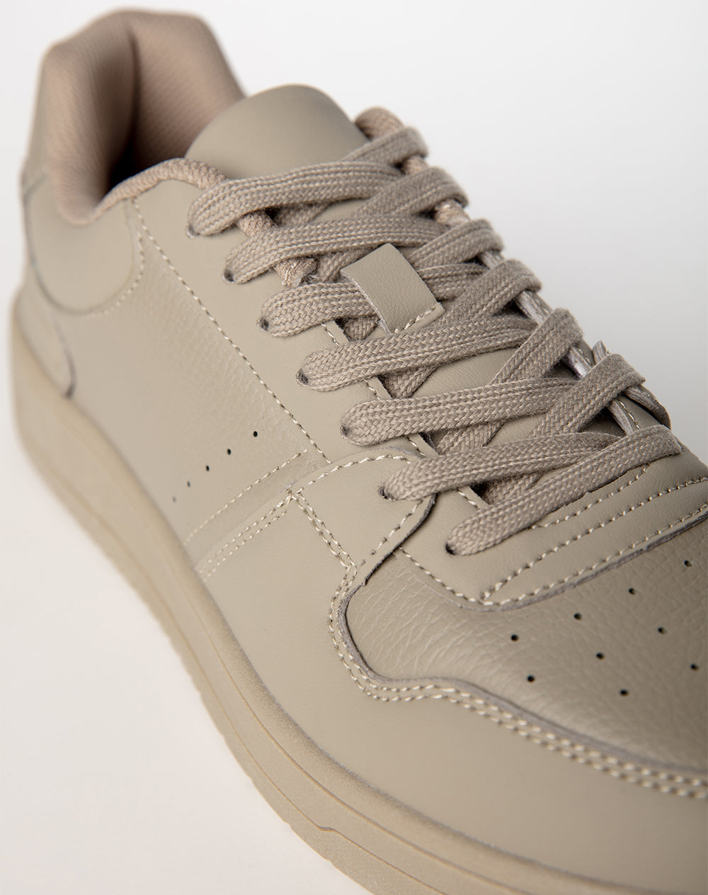 Tenis casuales grises hombre