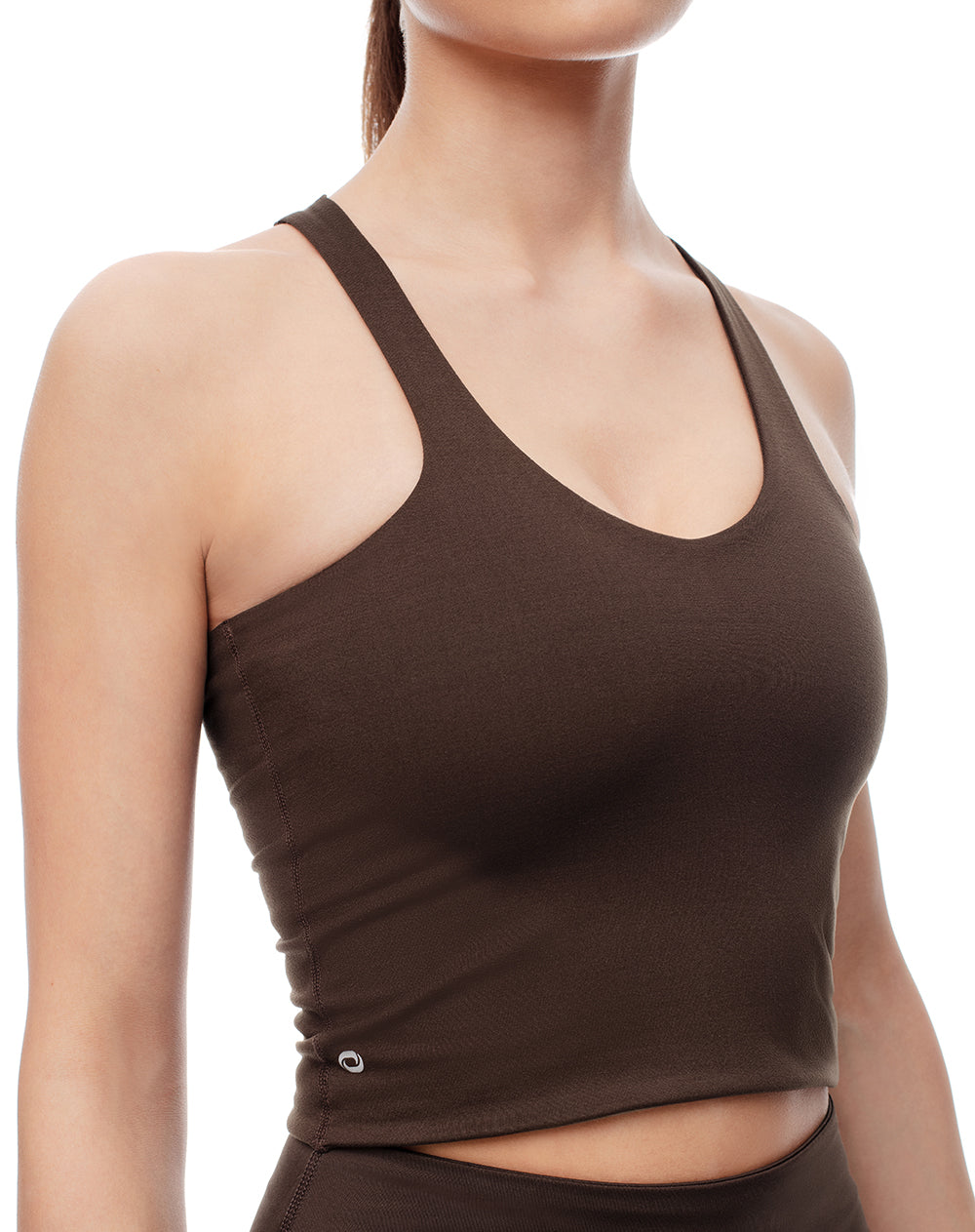 Crop top deportivo secado rápido uso 2 en 1 chocolate mujer