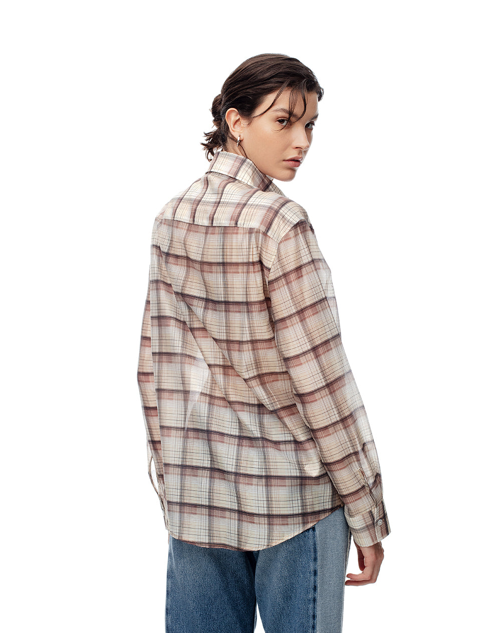 Camisa regular fit manga larga cafe bloques