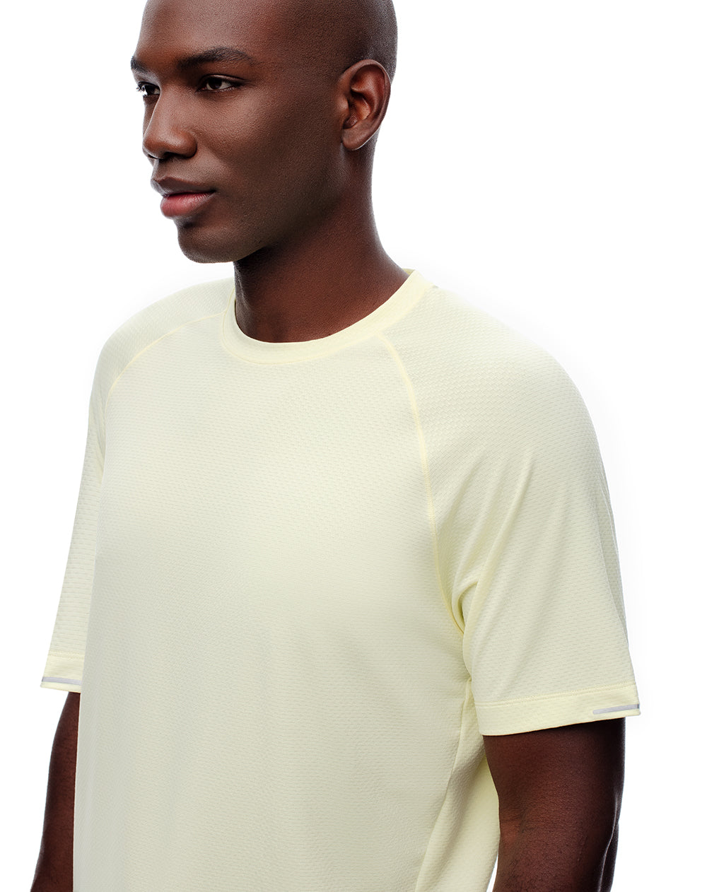 Camiseta deportiva control humedad amarilla hombre