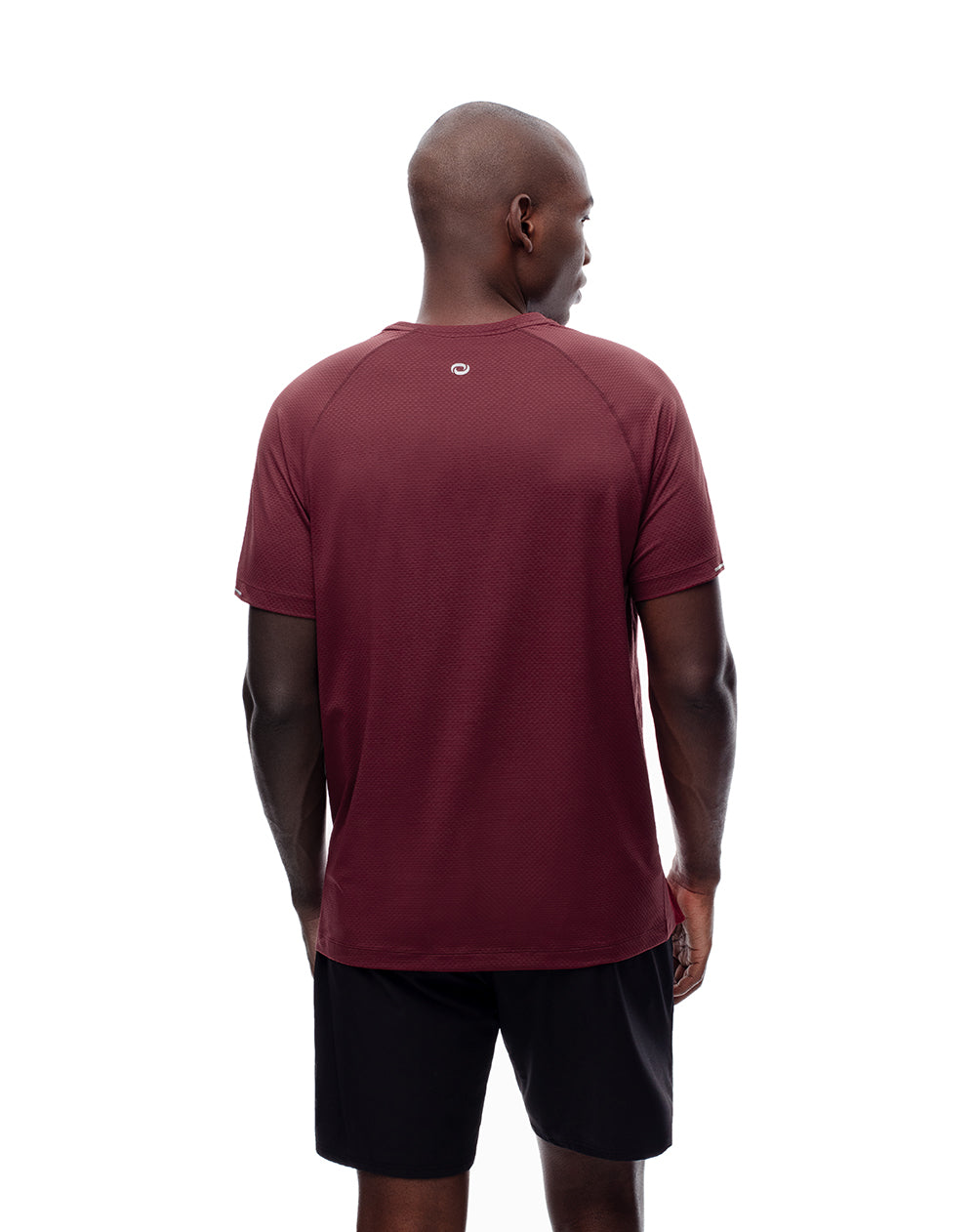 Camiseta deportiva control humedad vino tinto hombre