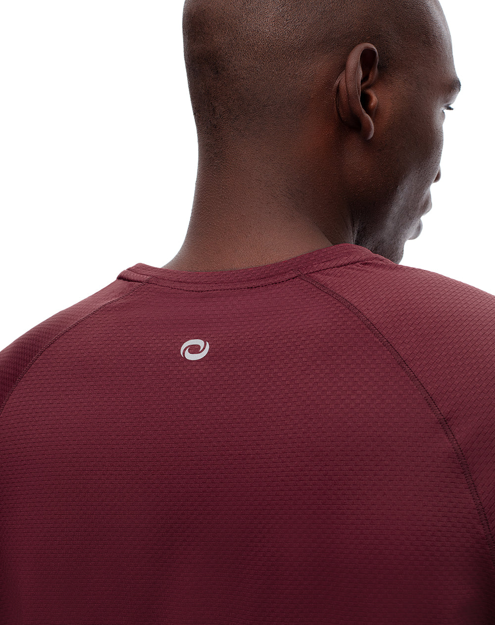 Camiseta deportiva control humedad vino tinto hombre