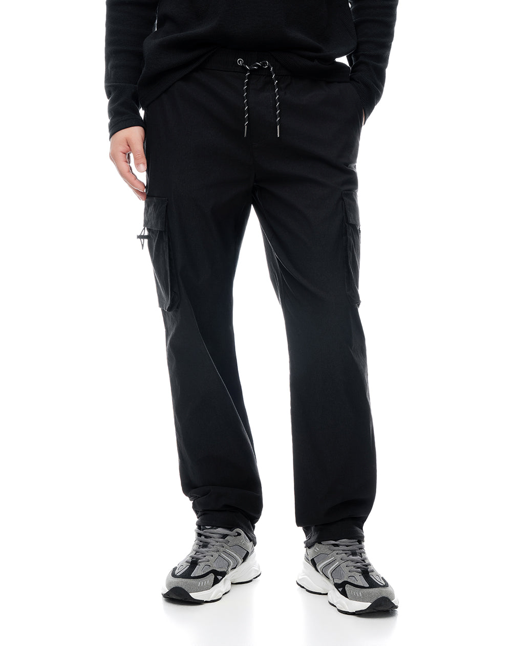 Pantalón cargo regular liviano negro hombre