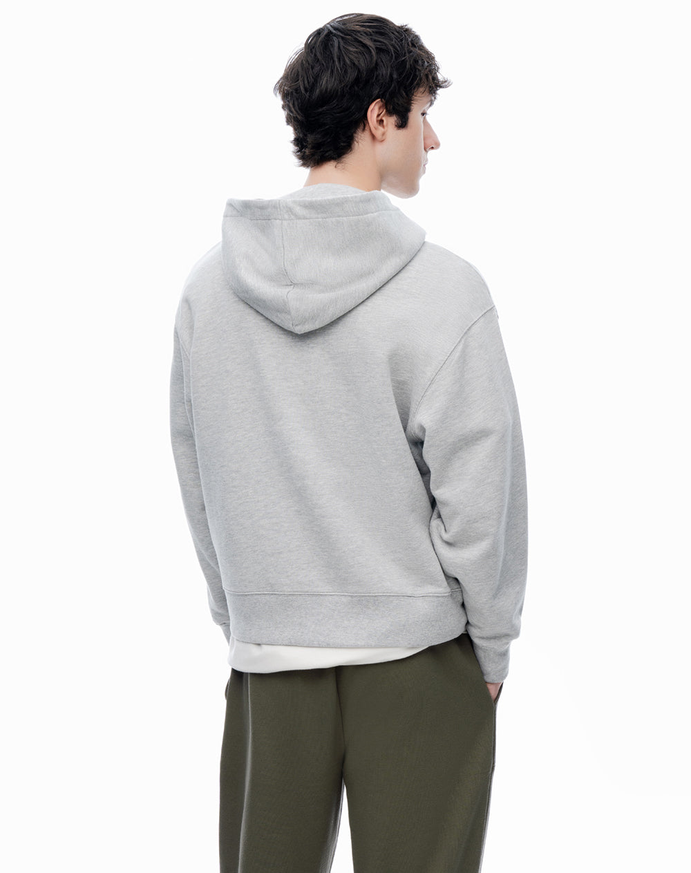 Buzo regular gris hombre