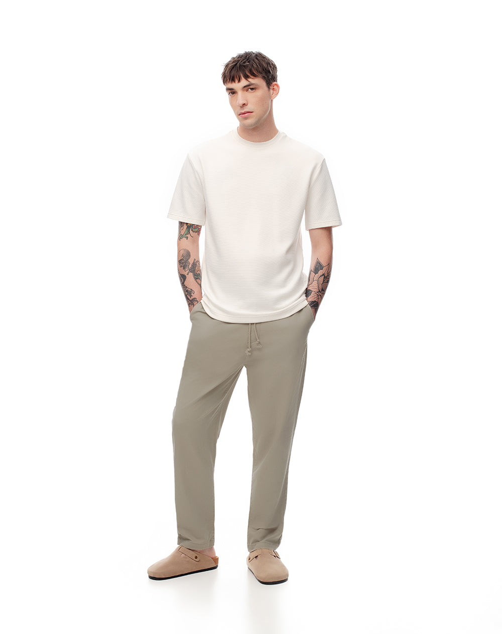 Pantalón regular fit tiro medio en drill taupe
