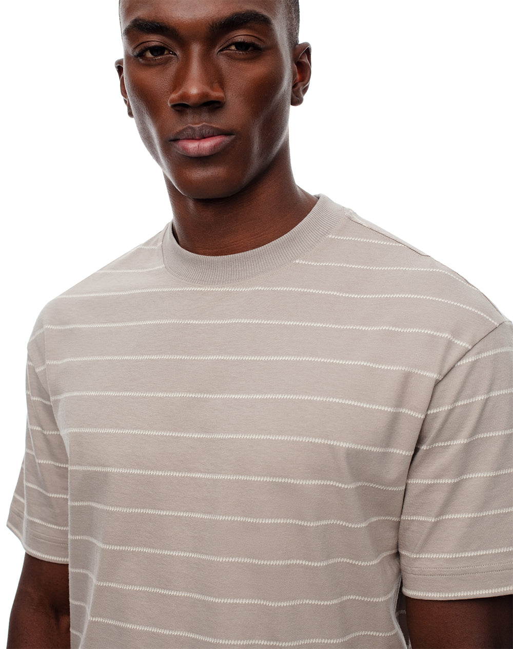 Camiseta regular algodón café rayas hombre