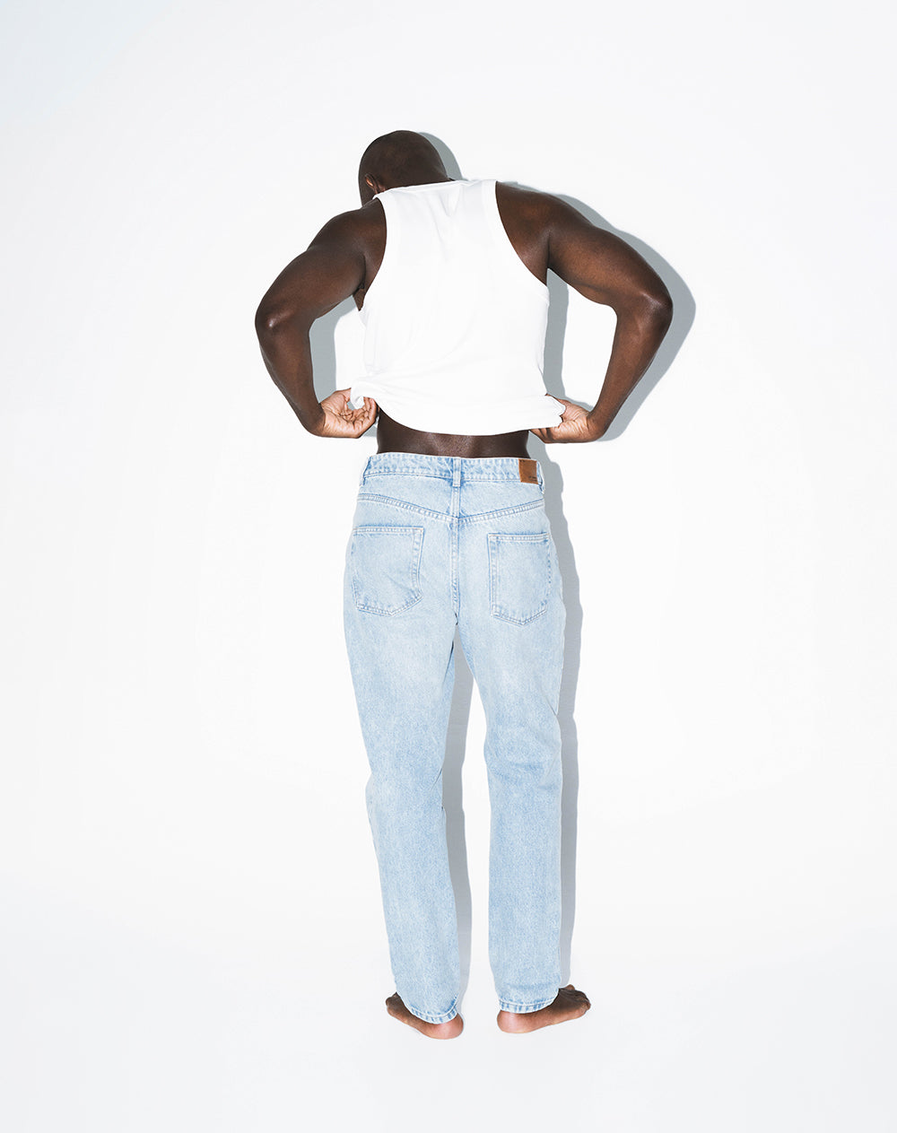 Jean tappered índigo claro hombre