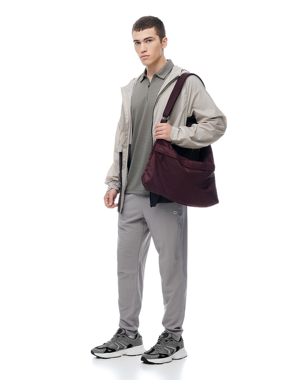 Jogger relaxed tiro medio taupe hombre