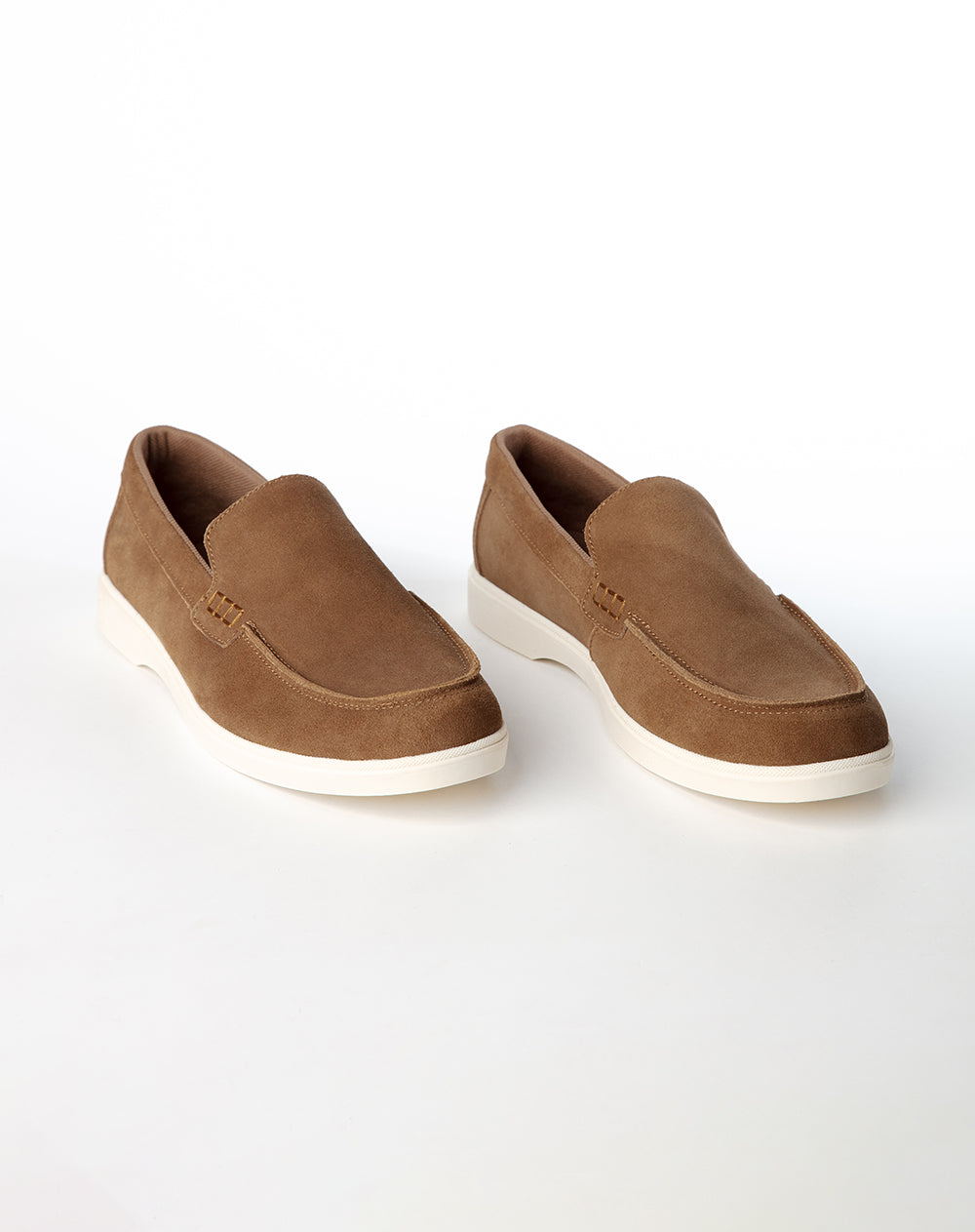 Zapatos tipo mocasín gamuzado café hombre - Main Image