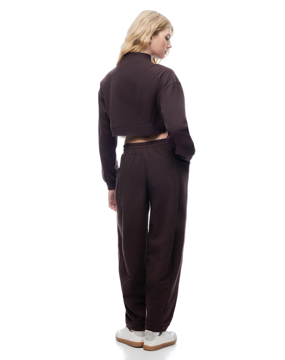Buzo cropped vinotinto mujer