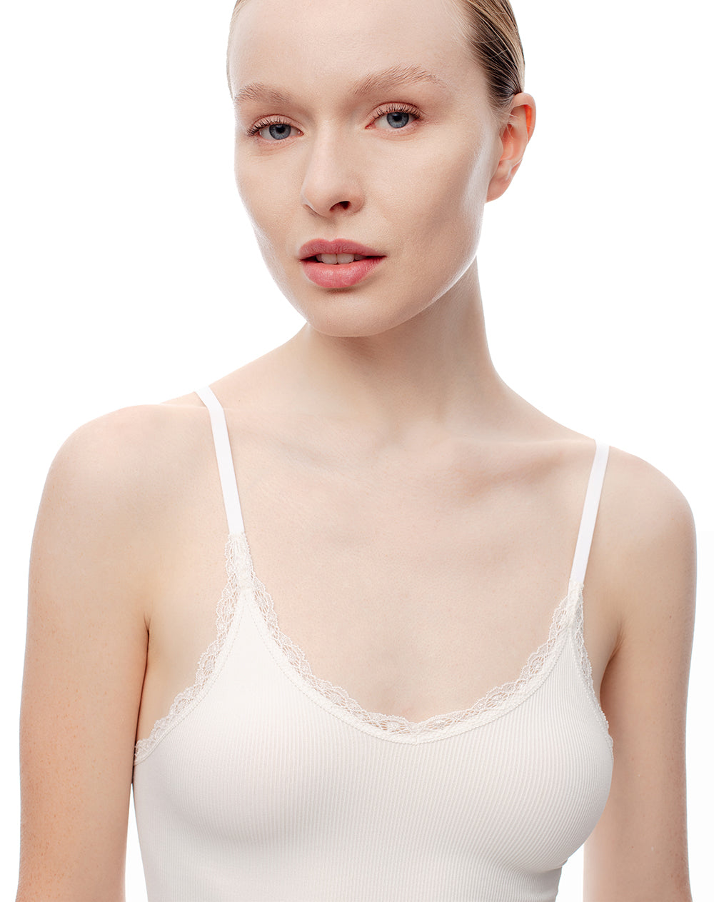 Camisilla slim seamless x2unds surtidas mujer