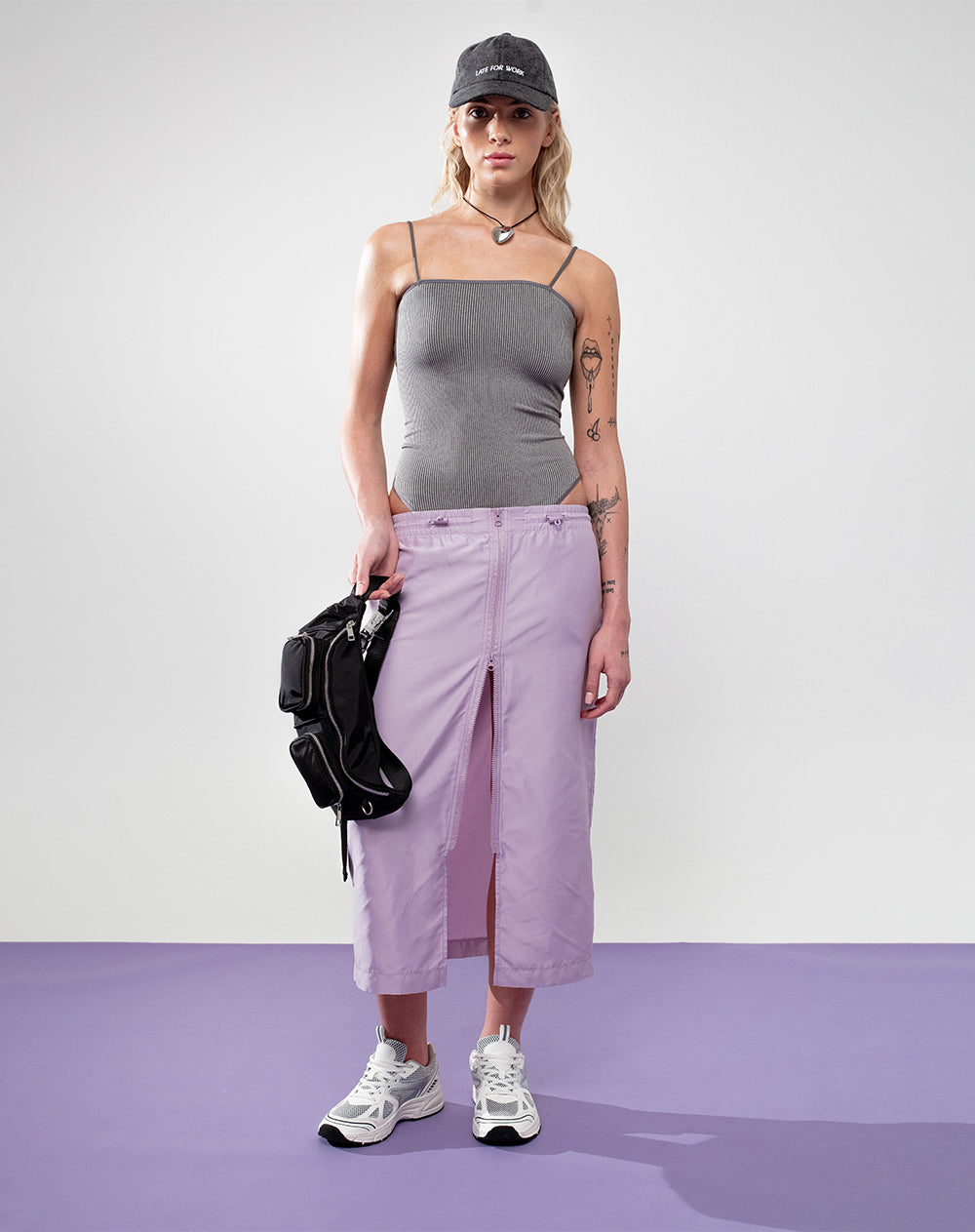 Falda midi tiro medio liviana lila mujer