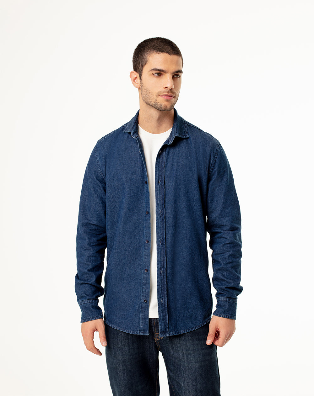 Camisa slim fit manga larga índigo oscuro