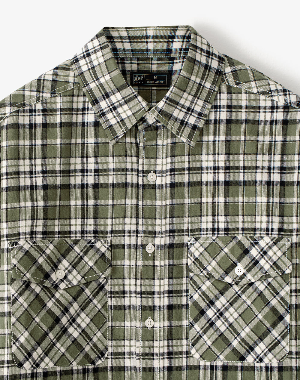 Camisa regular fit manga larga verde con cuadros