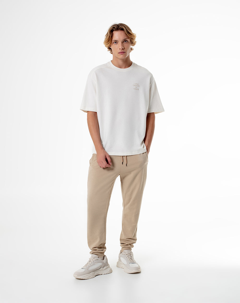 Jogger regular algodón habano hombre