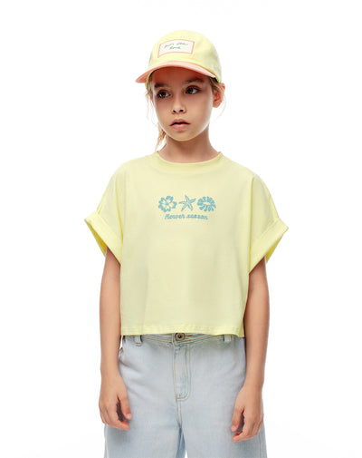 Camiseta regular algodón amarilla estamada niña