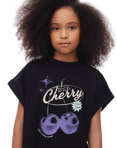 Camiseta regular algodón negra estampada niña