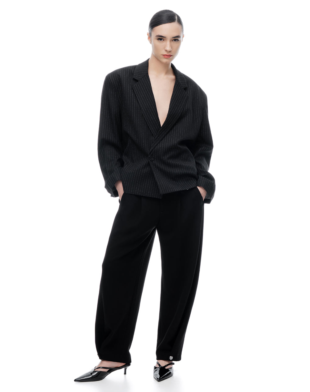 Pantalón loose tiro medio negro mujer