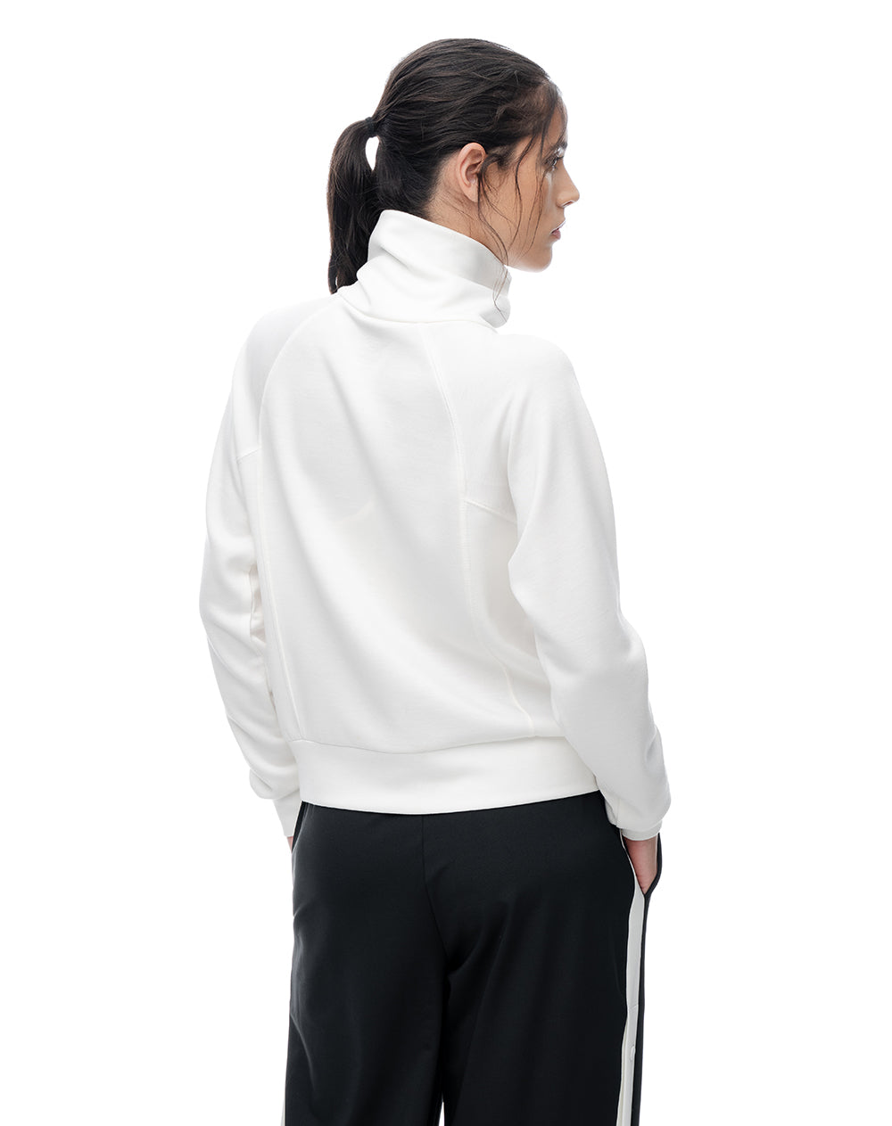 Buzo relax tacto suave crudo mujer