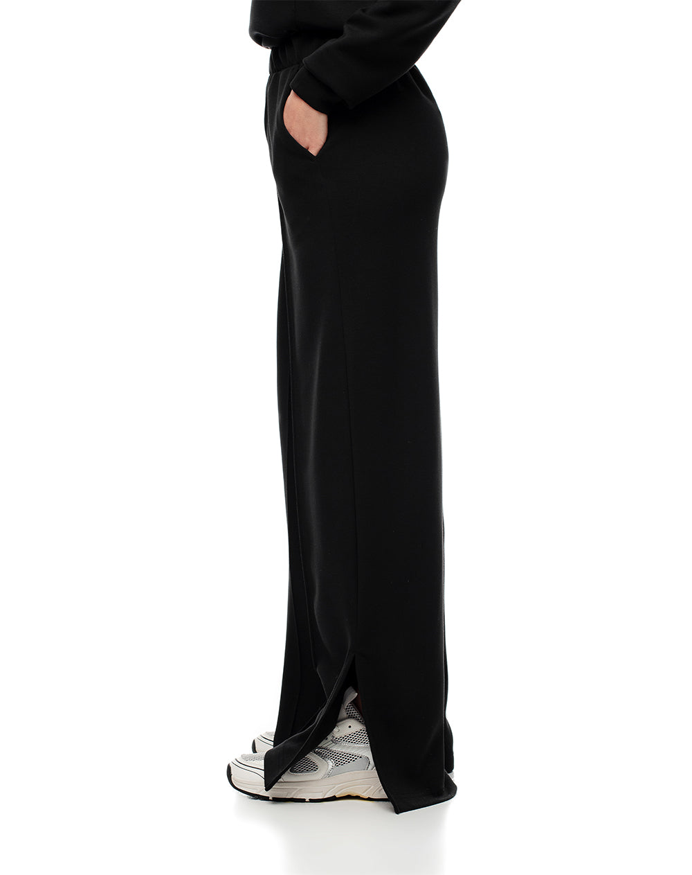 Pantalón abertura en bota negro para mujer