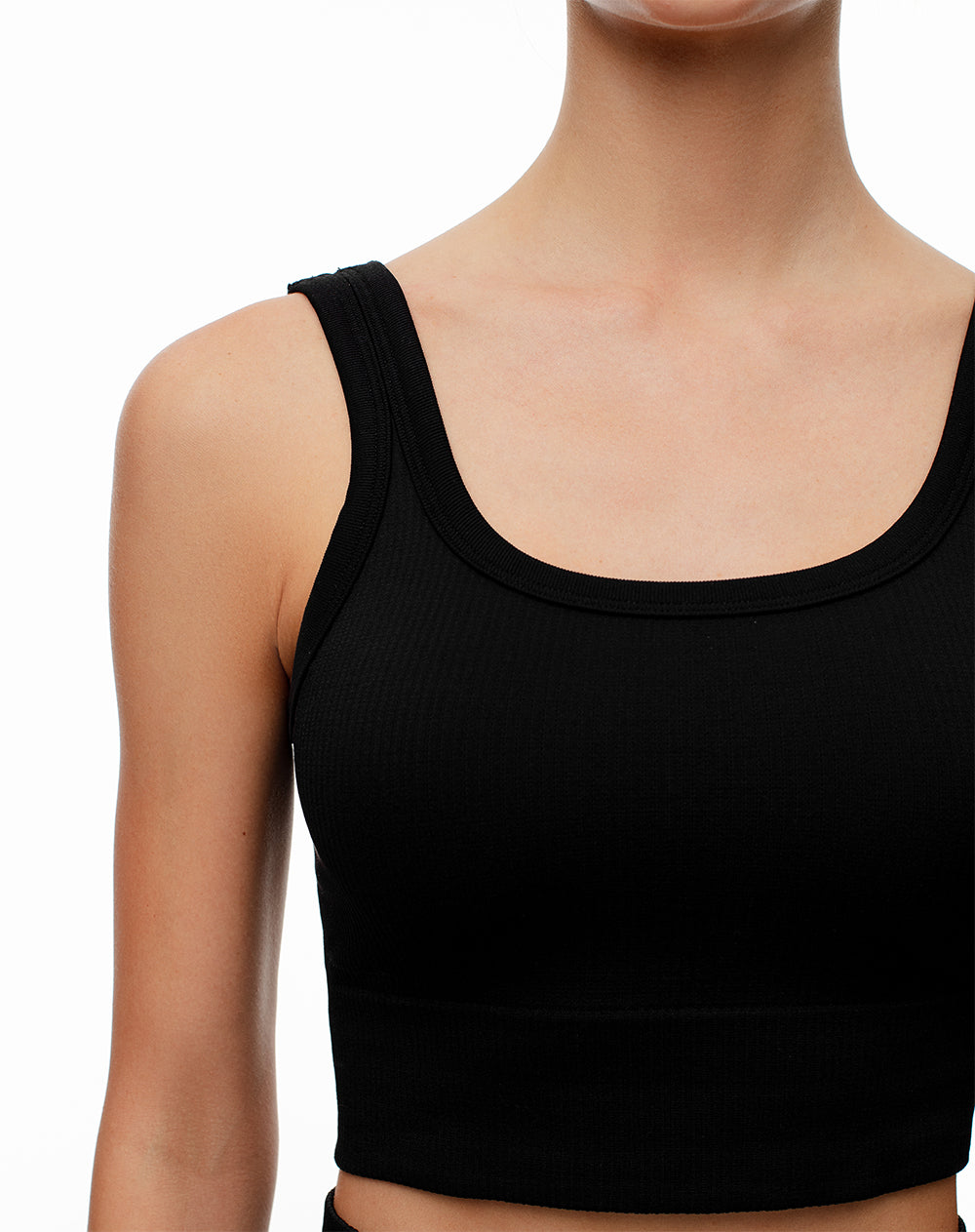 Crop top deportivo seamless negro mujer