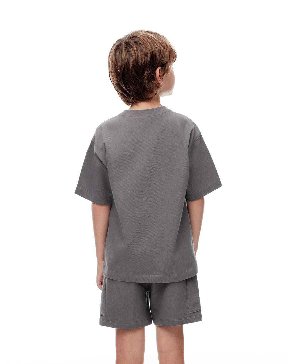 Conjunto camiseta + bermuda gris niño