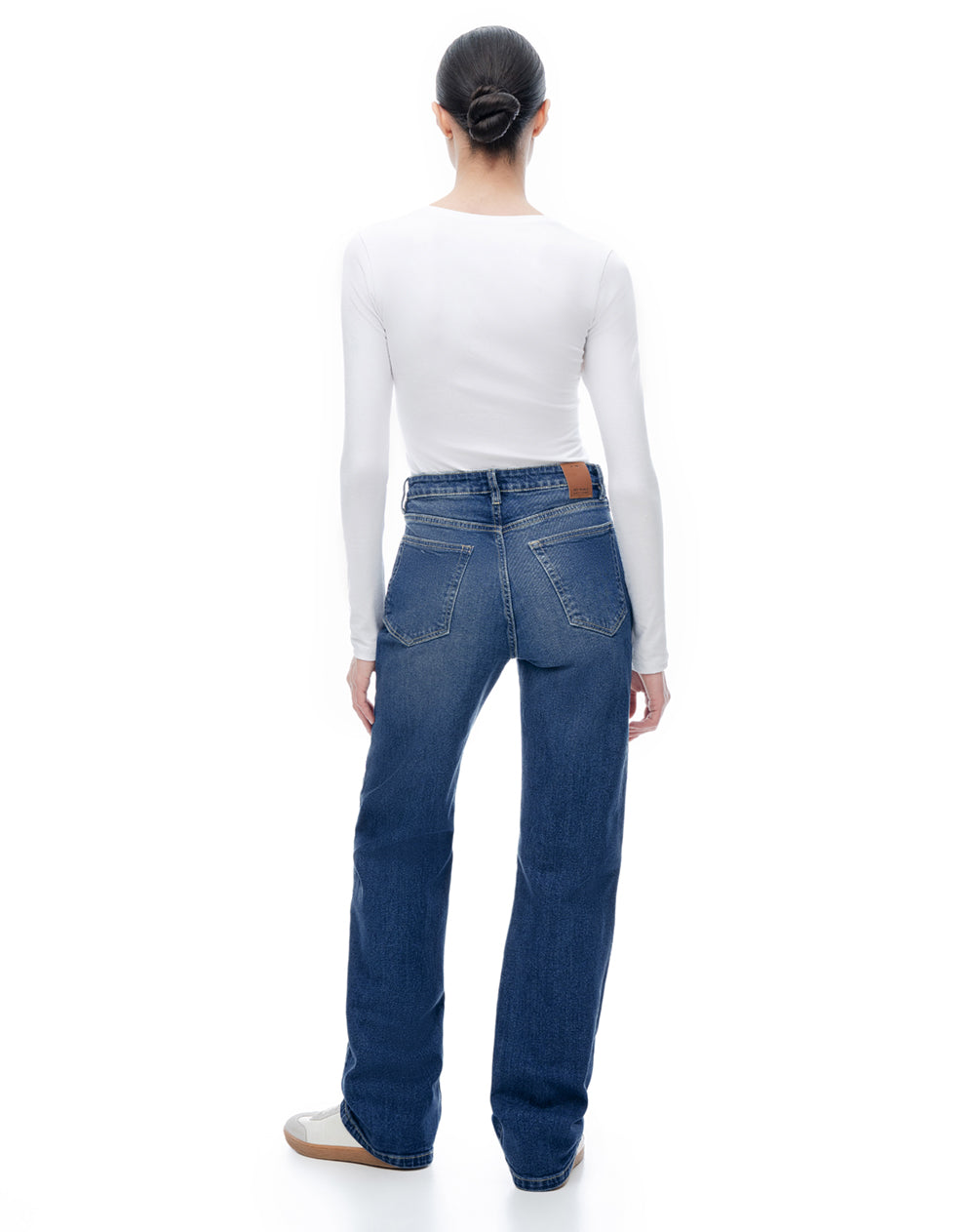 Jean regular tiro alto indigo oscuro mujer