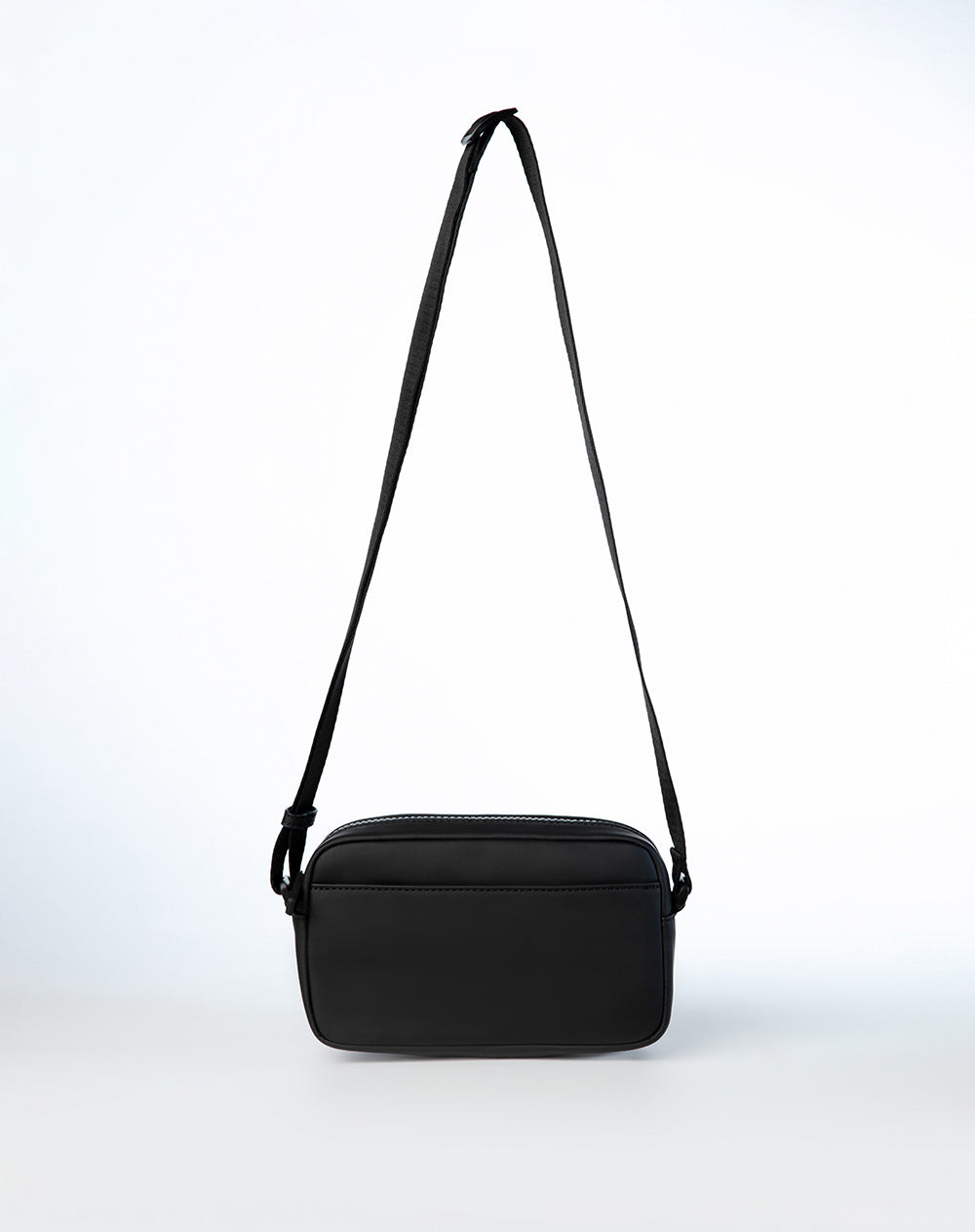 Bolso tipo bandolera negro hombre