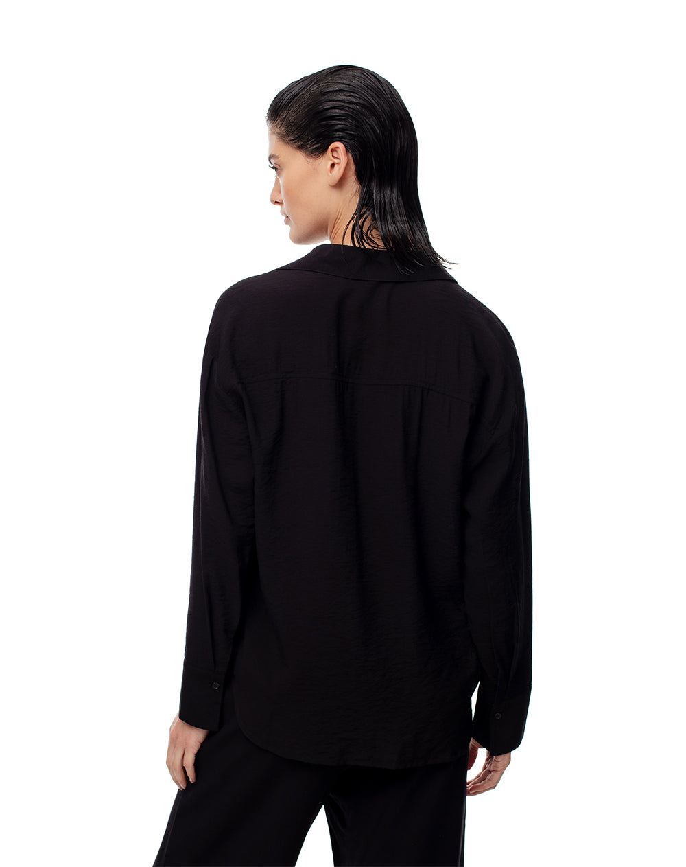 Camisa manga larga regular negra mujer