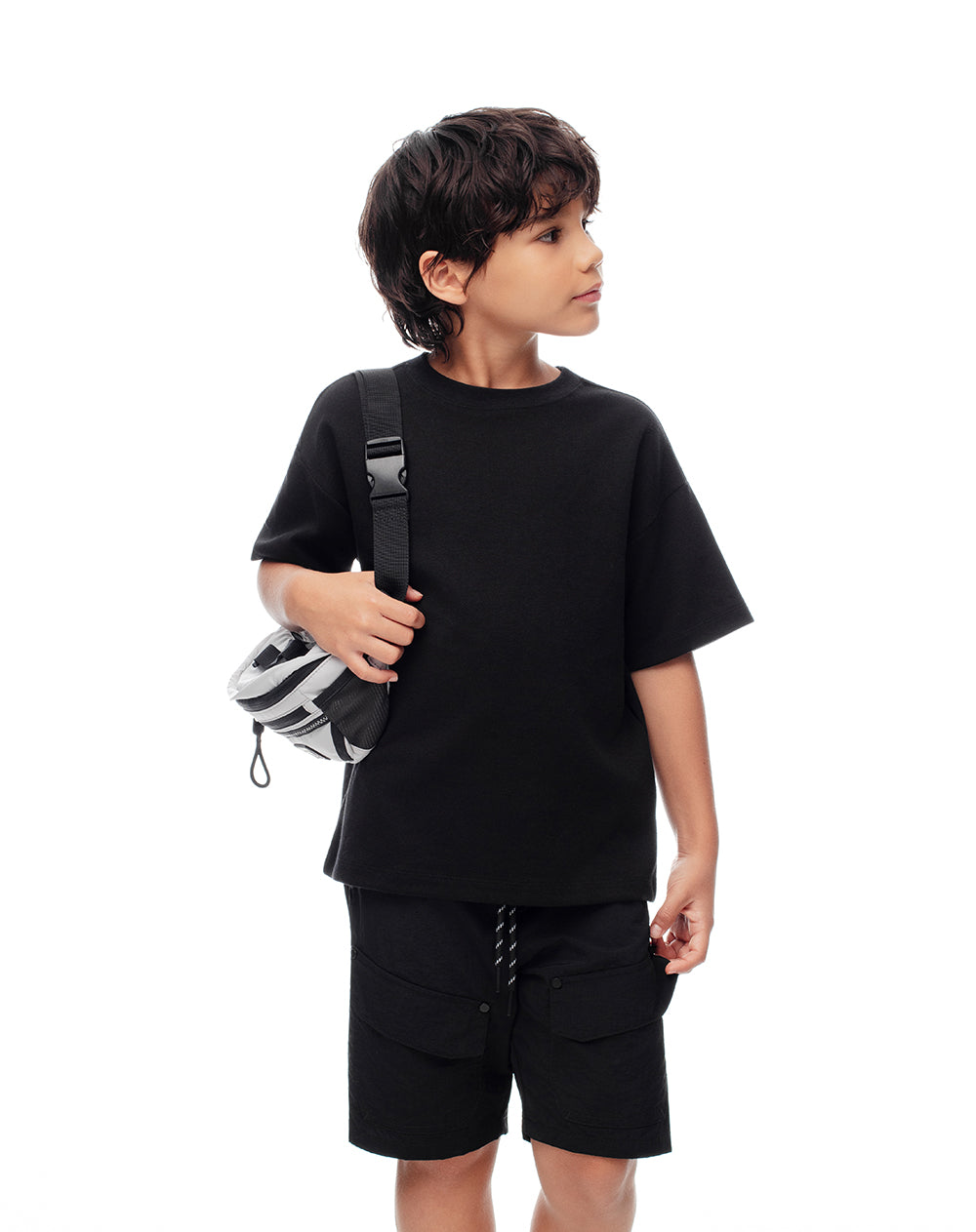 Camiseta regular algodón negra niño