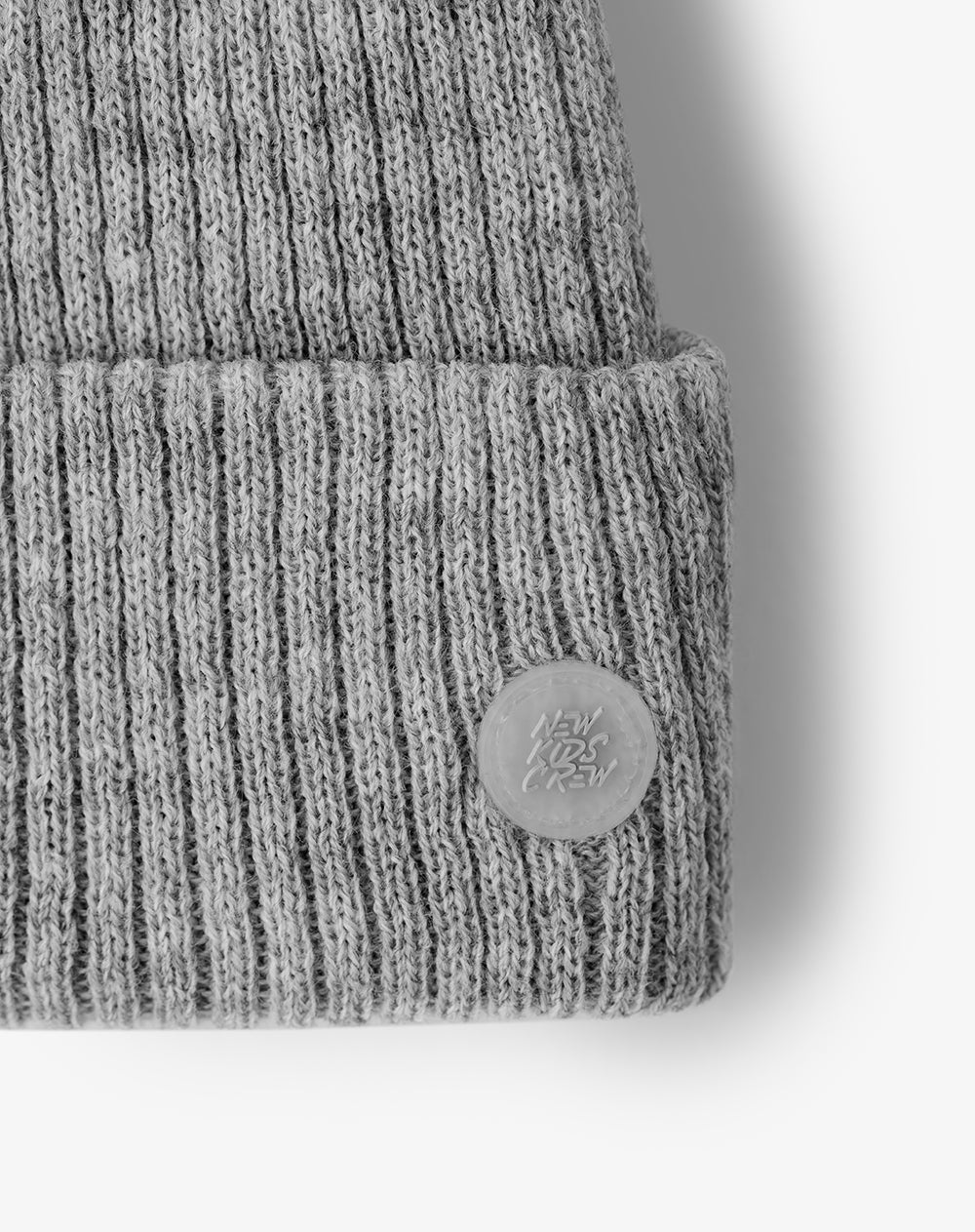 Gorro beanie tejido gris niños