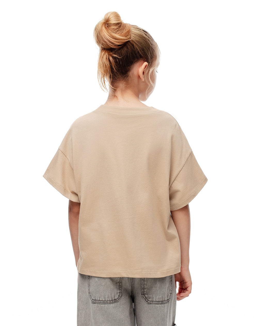 Camiseta regular algodón caqui estamada niña