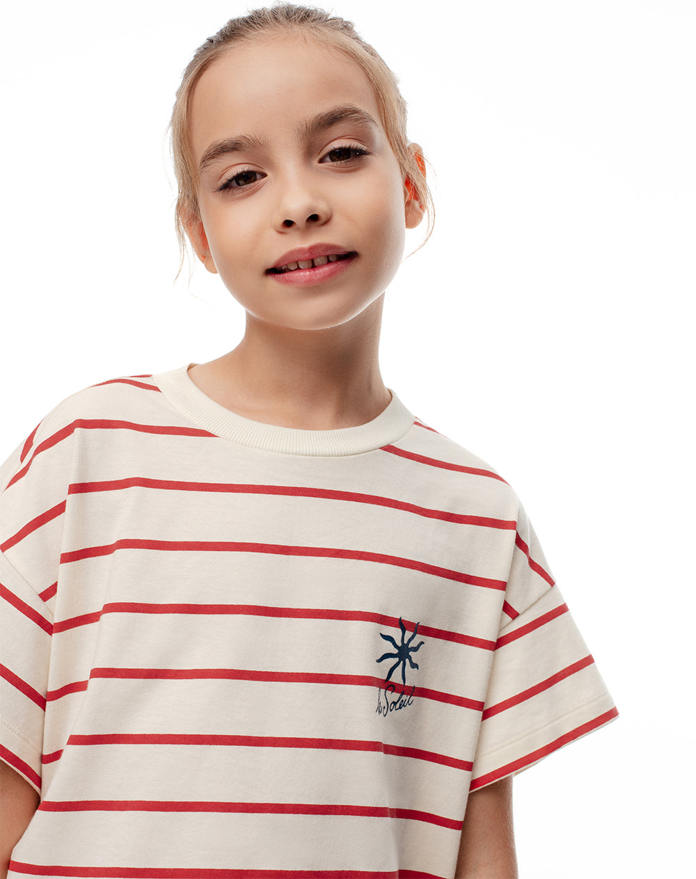 Camiseta regular algodón rojo rayas niña