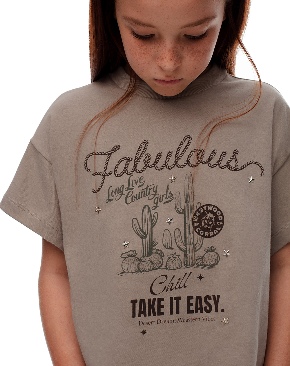 Camiseta regular algodón taupe estampada niña