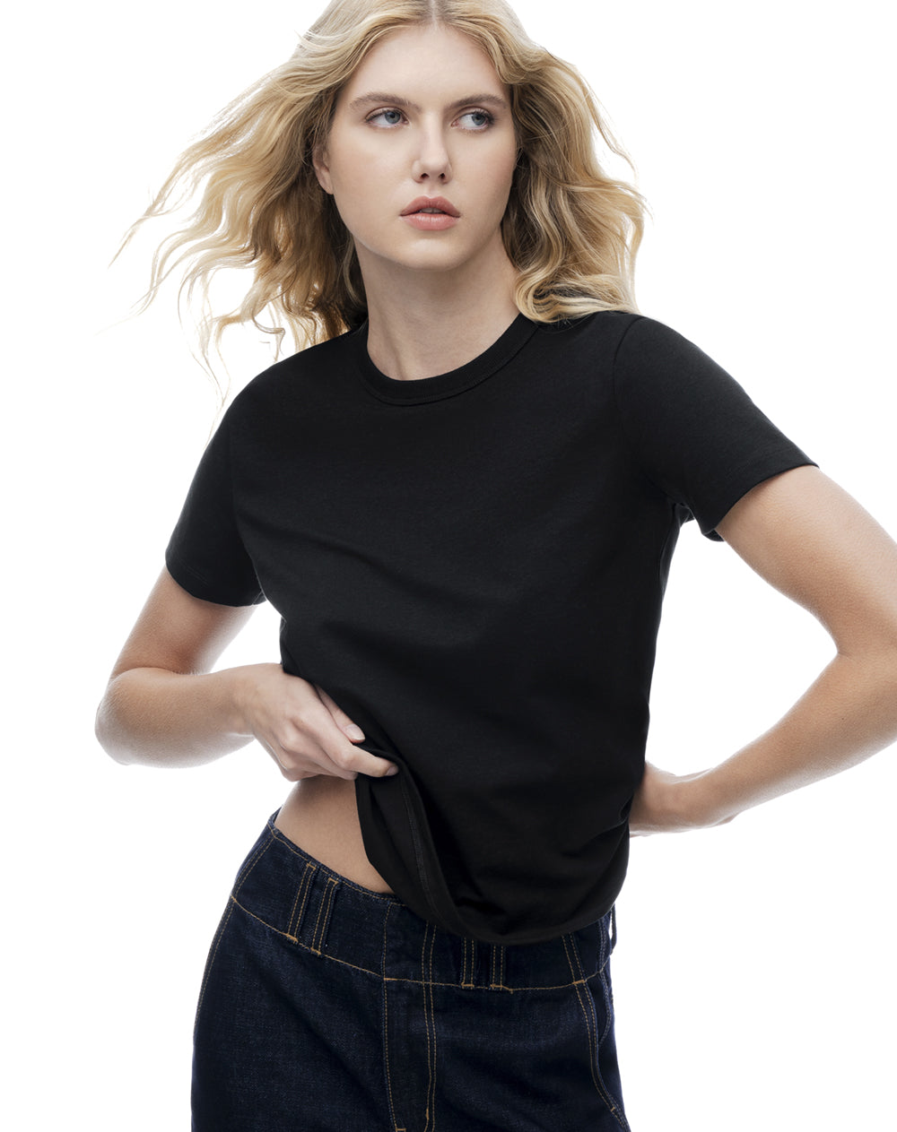 Camiseta regular manga corta negra mujer