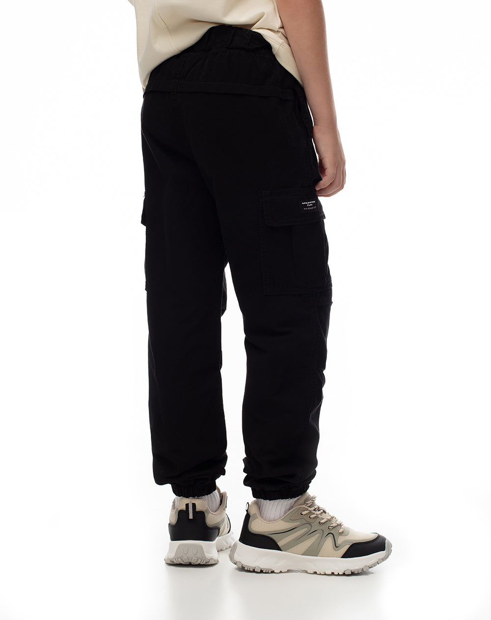 Jogger regular algodón negro niño