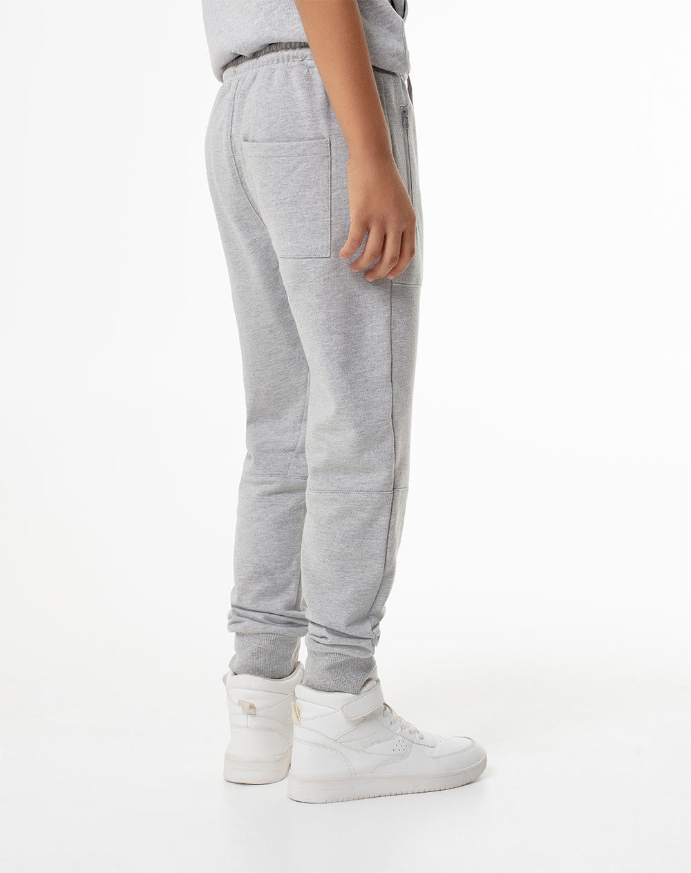 Jogger regular gris niño